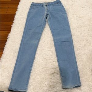 Forever 21 Women's Light Blue Skinny Jeans